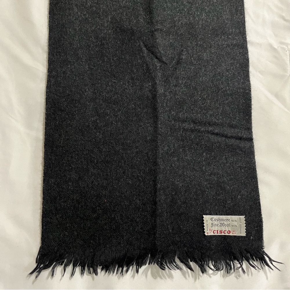 Vintage Cisco Cashmere And Fine Wool Scarf Made In West Germany Old Money Fringe - Picture 7 of 8